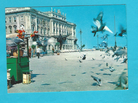 AK Trieste. Scorcio di Piazza Unita d'Italia.