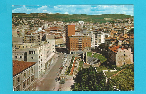 AK Trieste. Panorama con il Teatro Romano.