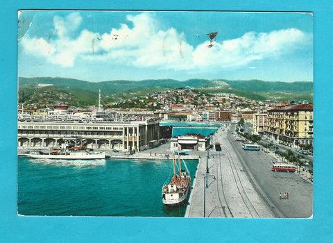 AK Trieste. La riva.