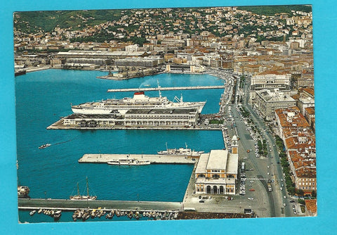 AK Trieste. Panorama delle Rive.