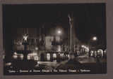 AK Udine - Fontana di Piazza Liberta e Via Vittorio Veneto - Notturno.