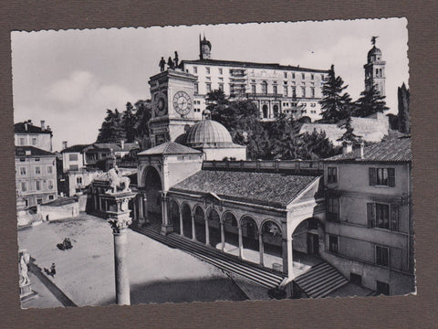 AK Udine. Piazza Contarena e Castello.