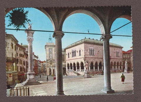 AK Udine. Piazza Liberta e Via Cavour.