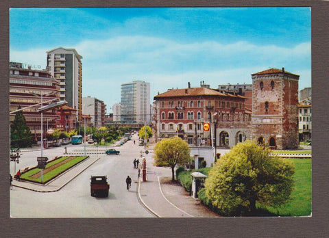 AK Udine. Piazzale G. D'Annunzio.