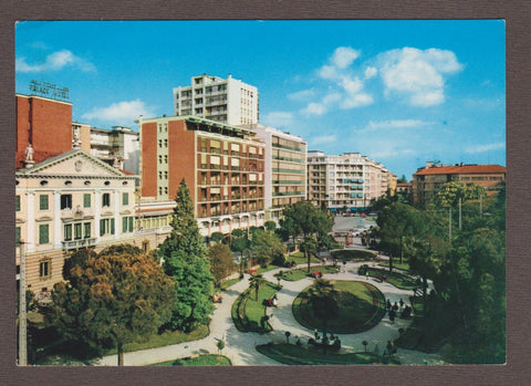 AK Udine. Via Carducci e Giardini.