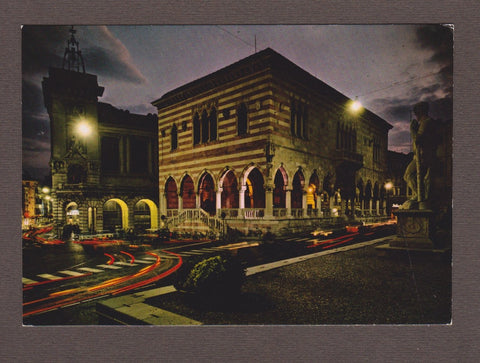 AK Udine. Piazza Liberta - Notturno.
