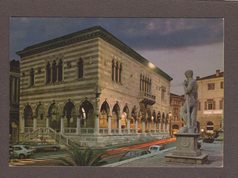 AK Udine. Piazza Liberta - Notturno.