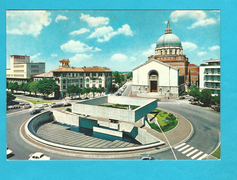 AK Udine. Tempio Ossario e Monumento alla Resistenza.