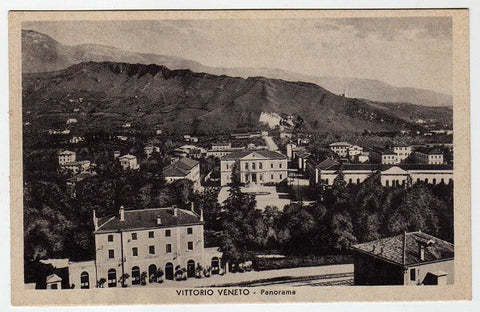 AK Vittorio Veneto - Panorama. (Stazione).