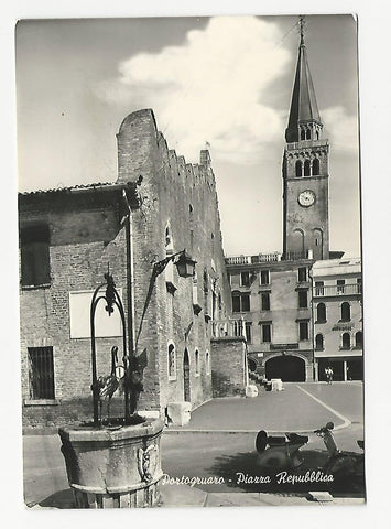 AK Portogruaro - Piazza Repubblica. (Vespa)