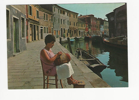 AK Isola di Burano - Ricamatrice a tombolo.
