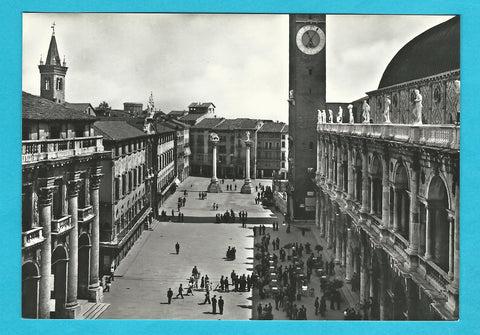 AK Vicenza - Piazza dei Signori.