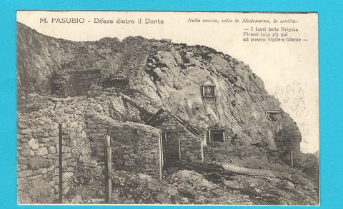 AK Monte Pasubio - Difese dietro il Dente.