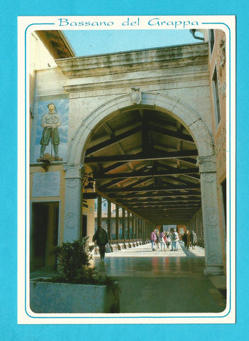 AK Bassano del Grappa. Il Ponte degli Alpini - ingresso e interno.