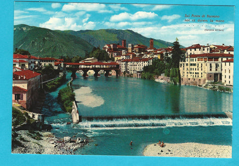 AK Bassano del Grappa. Ponte degli Alpini - Castello Ecceliniano e il Massiccio del Grappa.