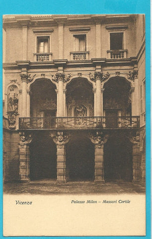 AK Vicenza. Palazzo Milan - Massari Cortile.