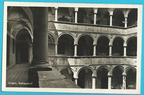 AK Villach. Rathaushof. (1931)