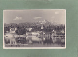 AK Velden am Wörthersee. Uferpartie mit Ausblick auf Mittagskogel.