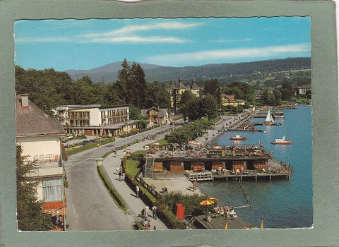 AK Kurort Velden am Wörther See mit Badeanlagen und Blick gegen die Gerlitzen.