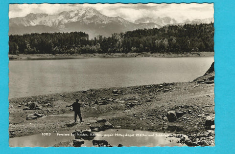 AK Forstsee bei Velden gegen Mittagskogel.