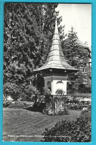 AK Velden am Wörthersee. Bildstock am Karawankenplatz.