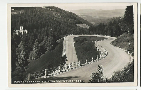 AK Packerstrasse mit Schloss Waldenstein.