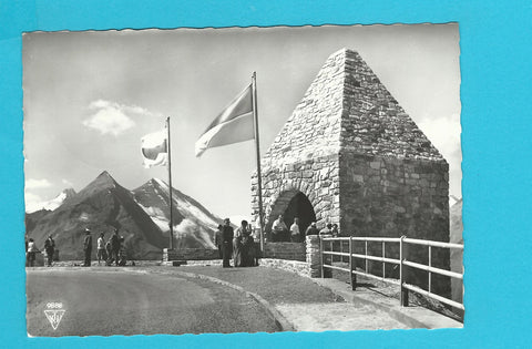 AK Grossglockner-Hochalpenstrasse Fuschertörl mit Ehrenmal.