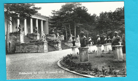 AK Heldenberg bei Klein Wetzdorf. Grabmal F M Graf Radetzky.