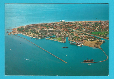AK Lignano Sabbiadoro. Aerea della darsena di Punta Faro.