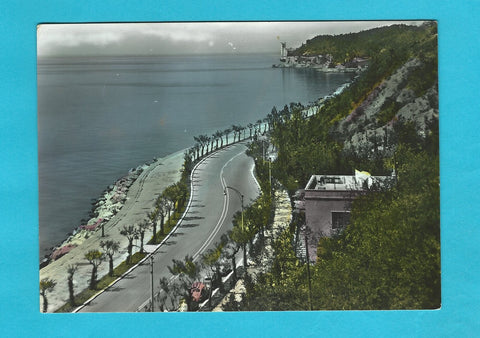 AK Trieste. La Riviera di Barcola e il Castello di Miramare.